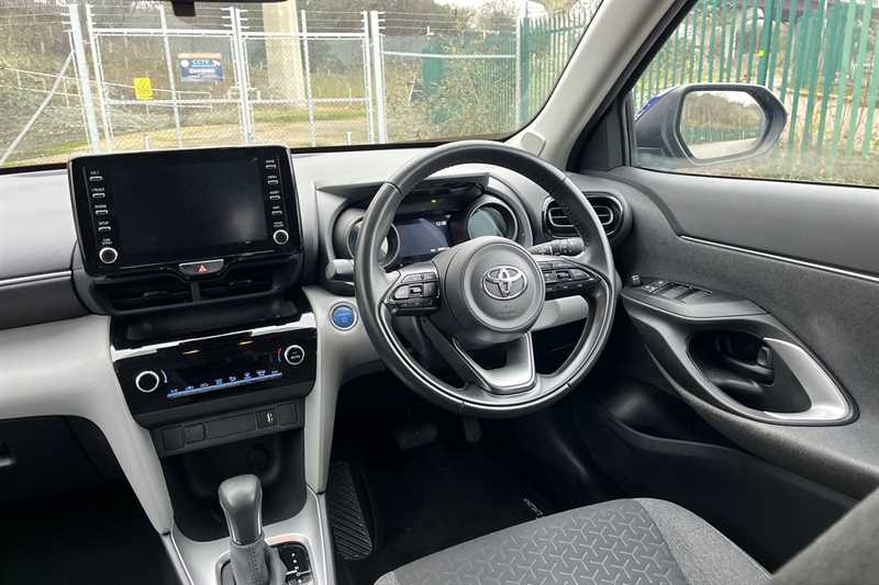Used Toyota Yaris Cross 2022 for sale - 77146069: Photo 11