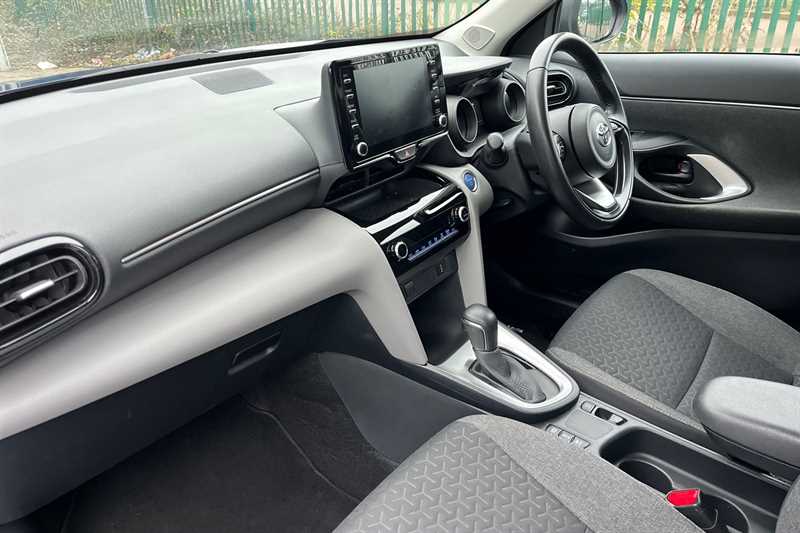 Used Toyota Yaris Cross 2022 for sale - 77146069: Photo 13