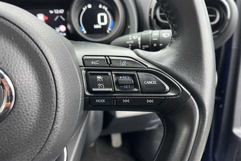 Used Toyota Yaris Cross 2022 for sale - 77146069: Photo 27