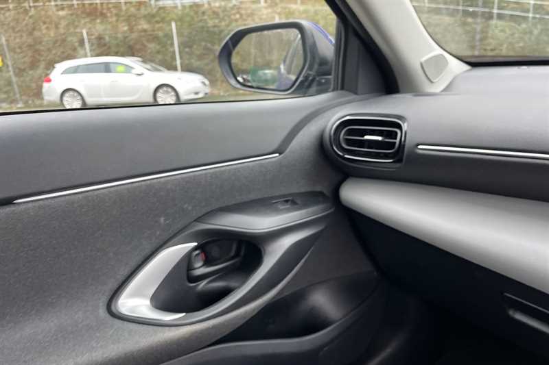 Used Toyota Yaris Cross 2022 for sale - 77146069: Photo 41