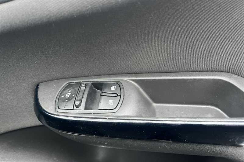 Used Vauxhall Corsa 2017 for sale - 77472106: Photo 16