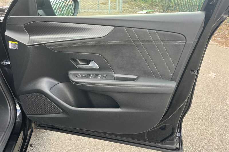 Used Vauxhall Mokka Electric for sale - 78103286: Photo 39