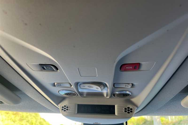 Vehicle 33