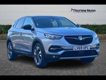 2019 - 1.2i Turbo (130 PS) SRi Nav 5 Door Petrol SUV *** 1 Owner / Full Vauxhall S