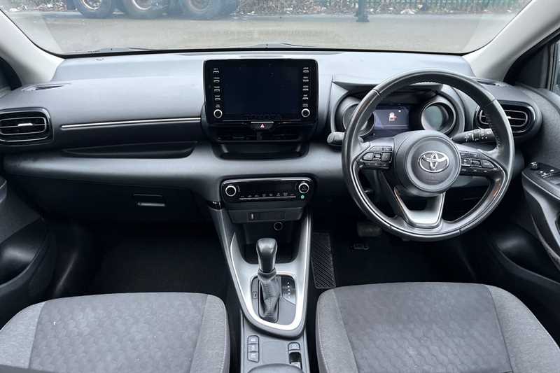 Used Toyota Yaris 2021 for sale - 77471958: Photo 12