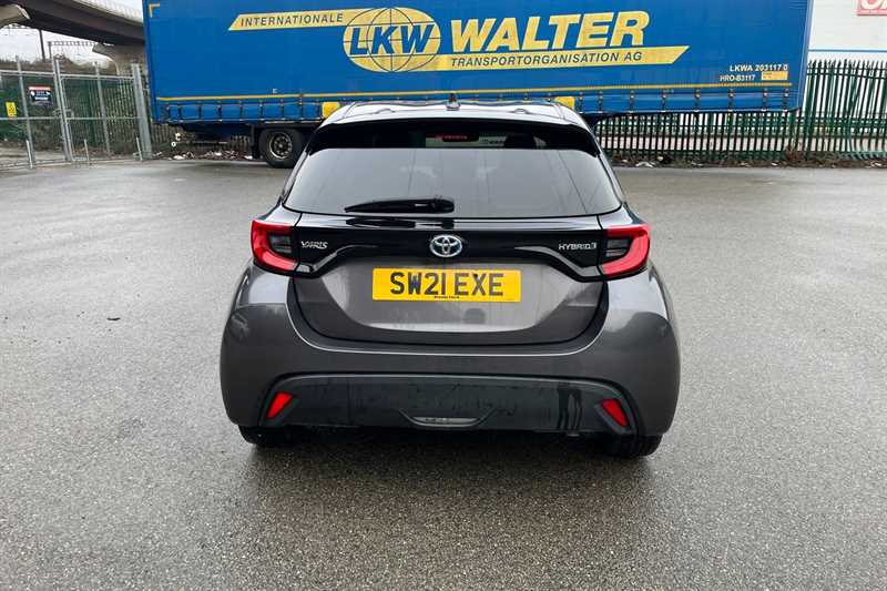 Used Toyota Yaris 2021 for sale - 77471958: Photo 59