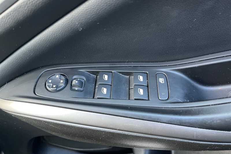 Used Vauxhall Grandland 2022 for sale - 76434902: Photo 16