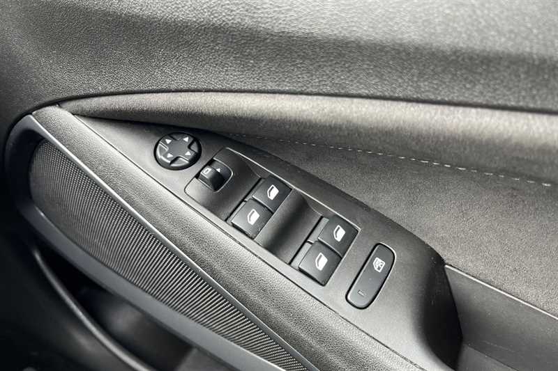 Used Vauxhall Crossland 2022 for sale - 77471356: Photo 16