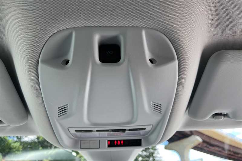 Vehicle 33