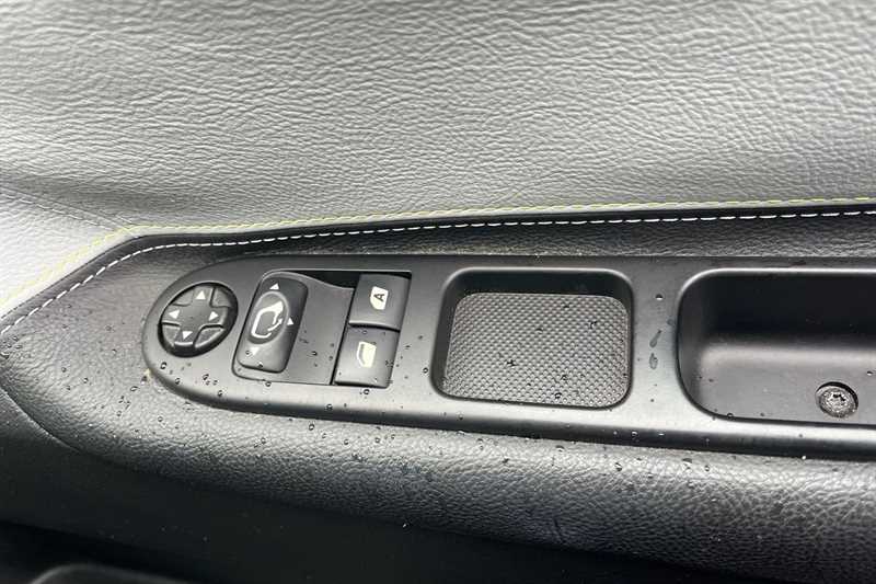 Used Peugeot 207 2014 for sale - 77471117: Photo 16