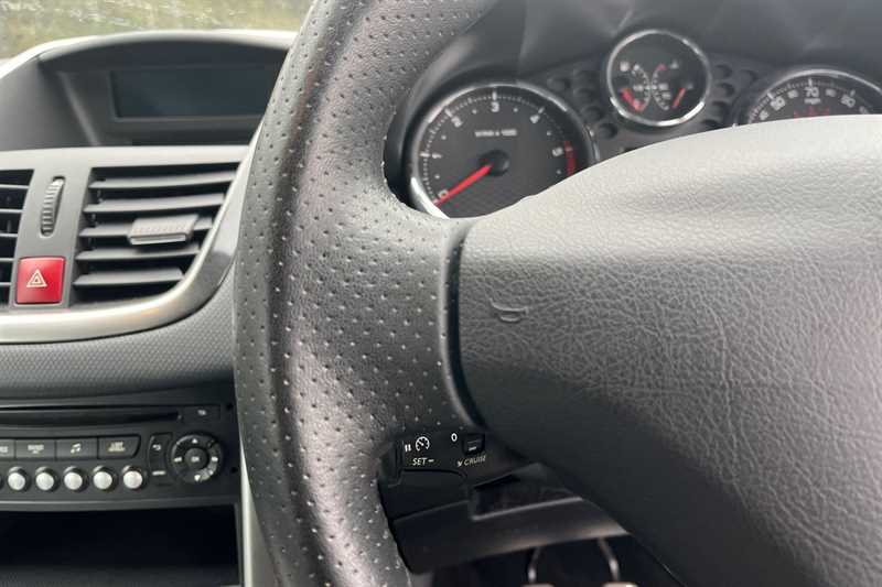 Used Peugeot 207 2014 for sale - 77471117: Photo 26