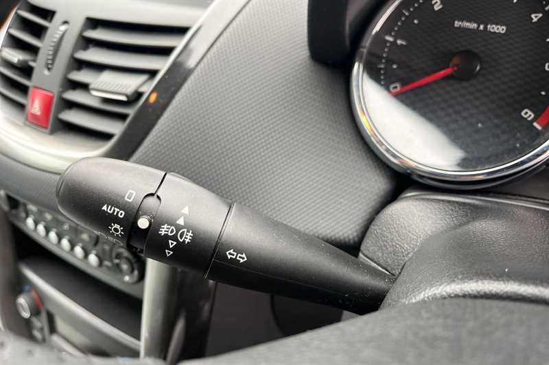 Used Peugeot 207 2014 for sale - 77471117: Photo 29