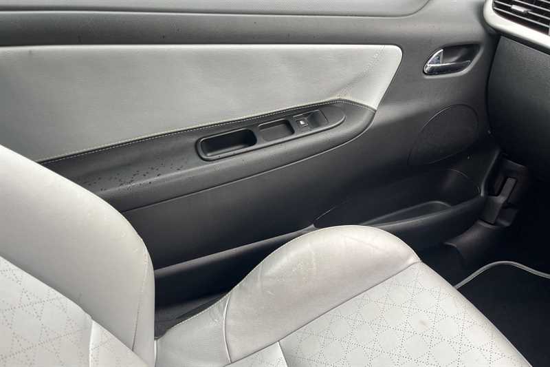 Used Peugeot 207 2014 for sale - 77471117: Photo 43