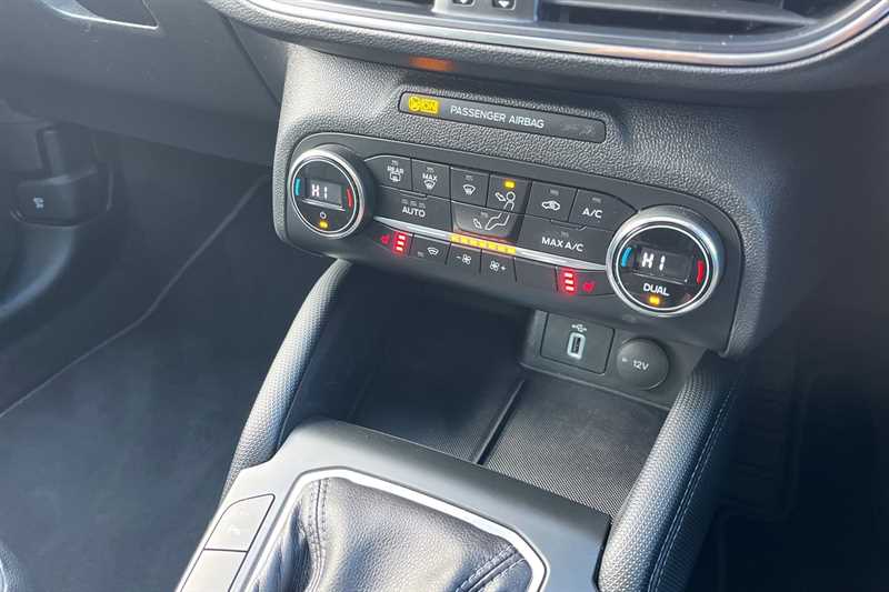 Used Ford Focus 2021 for sale - 77145940: Photo 15