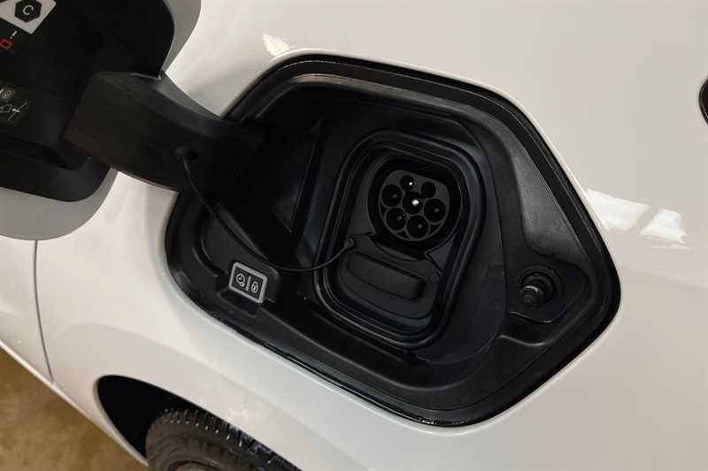 Used Vauxhall Corsa for sale - 77660598: Photo 34