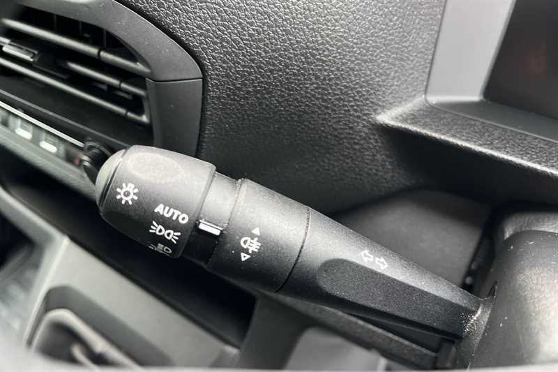 Used Vauxhall Vivaro 2024 for sale - 77472063: Photo 29