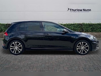 Used Volkswagen Golf 2020 for sale - 75902479: Photo