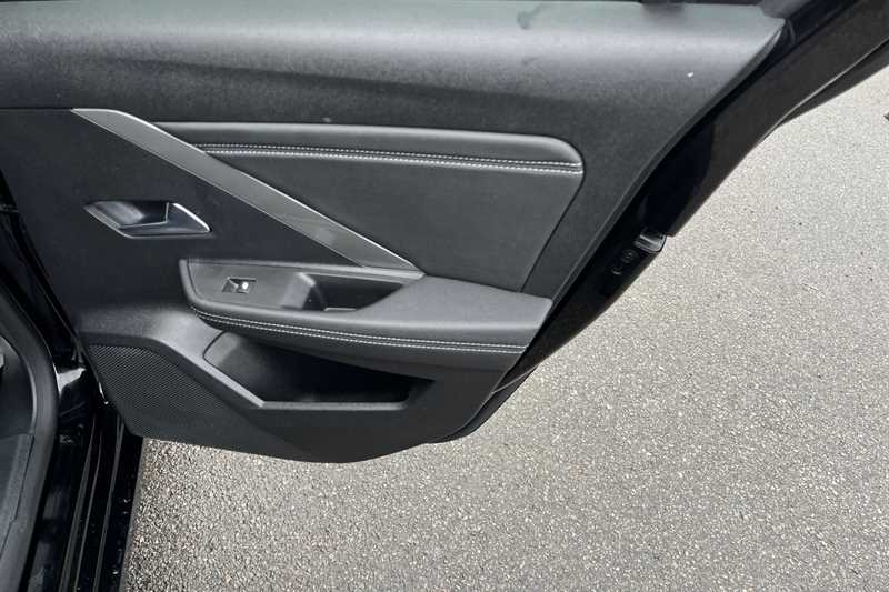 Used Vauxhall Astra 2023 for sale - 77472072: Photo 42