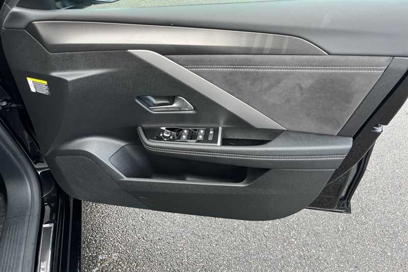 Used Vauxhall Astra 2024 for sale - 77513726: Photo 41