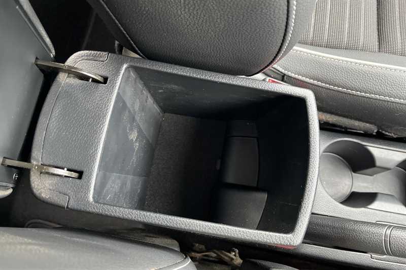 Used Kia Stonic 2021 for sale - 77471630: Photo 51