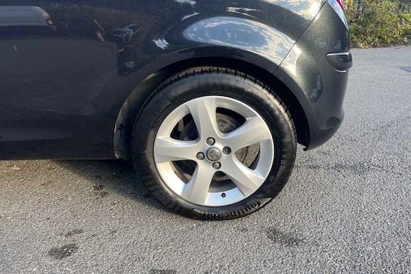 Used Vauxhall Corsa 2013 for sale - 76204232: Photo 9