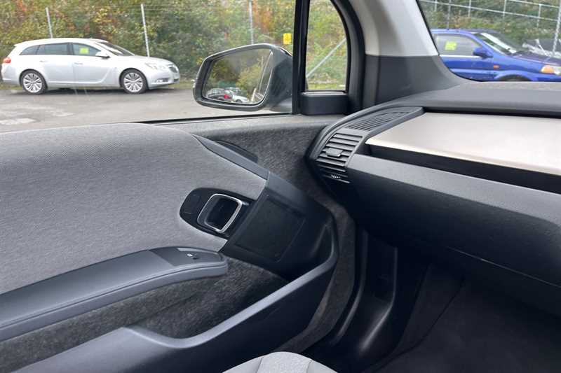 Used BMW i3 2019 for sale - 76261899: Photo 41