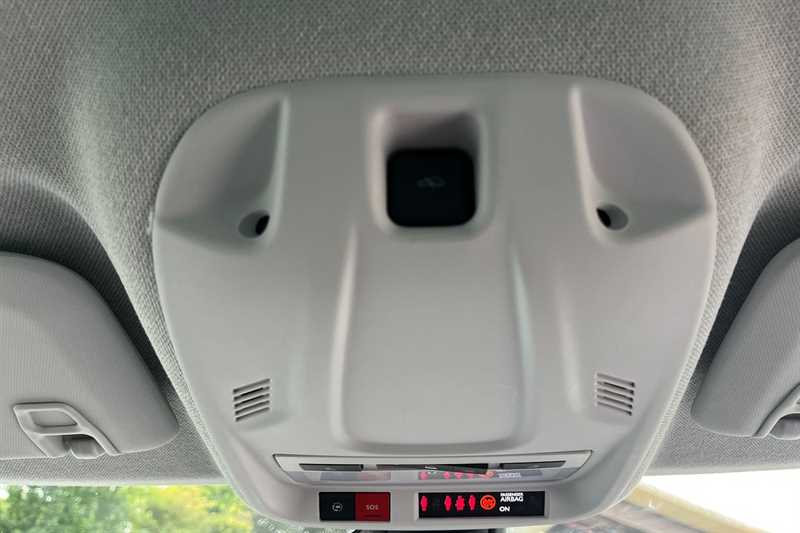 Used Vauxhall Crossland 2022 for sale - 77146773: Photo 33