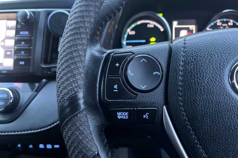 Used Toyota RAV4 2018 for sale - 77513837: Photo 26