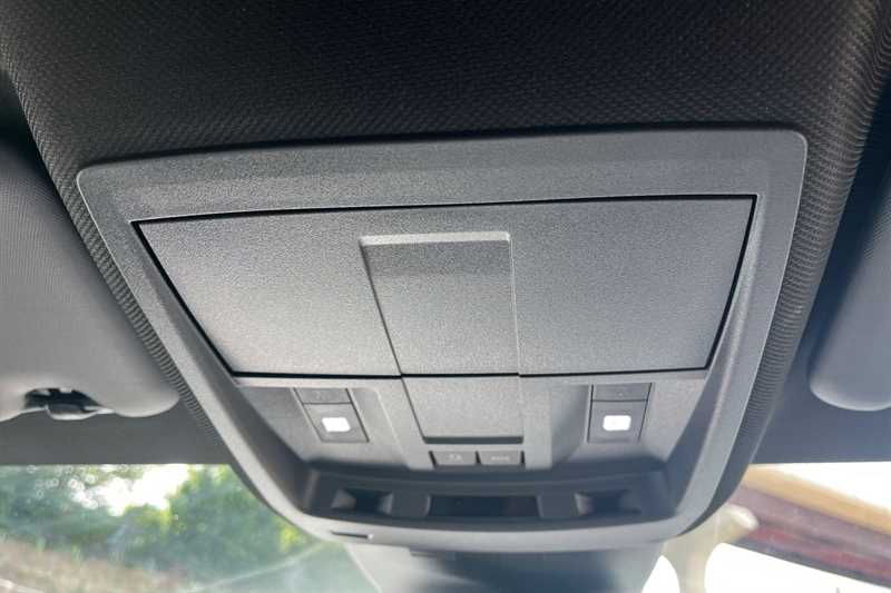 Vehicle 33