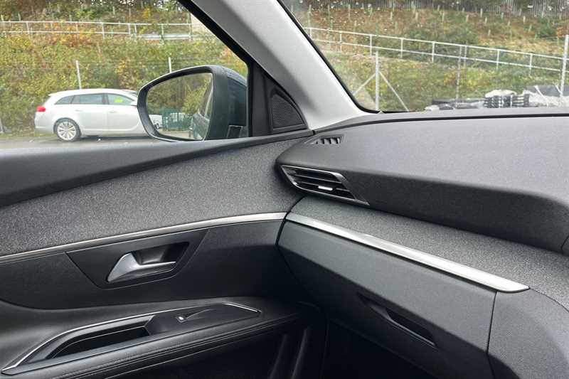 Used Peugeot 3008 2020 for sale - 76378632: Photo 41