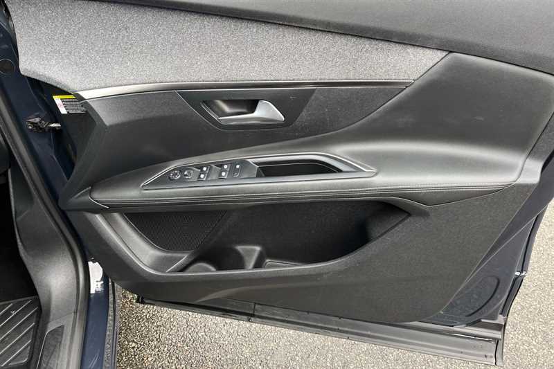 Used Peugeot 3008 2020 for sale - 76378632: Photo 42