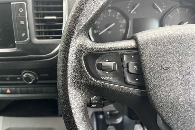 Used Vauxhall Vivaro 2019 for sale - 76705825: Photo 26