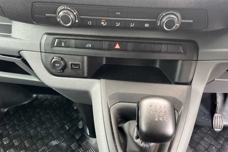 Used Vauxhall Vivaro 2019 for sale - 76705825: Photo 38