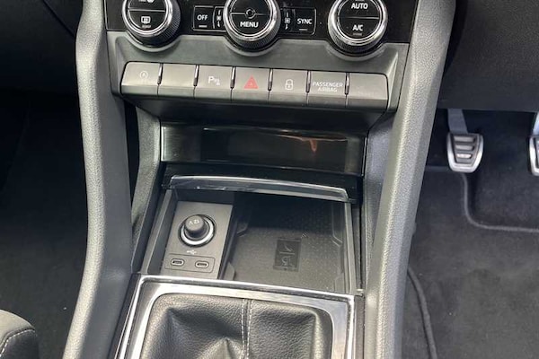 Used Skoda Karoq 2023 for sale - 76169117: Photo 15