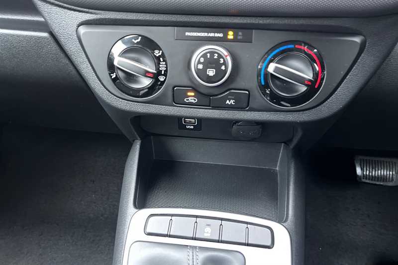 Used Hyundai i10 2022 for sale - 77471231: Photo 15