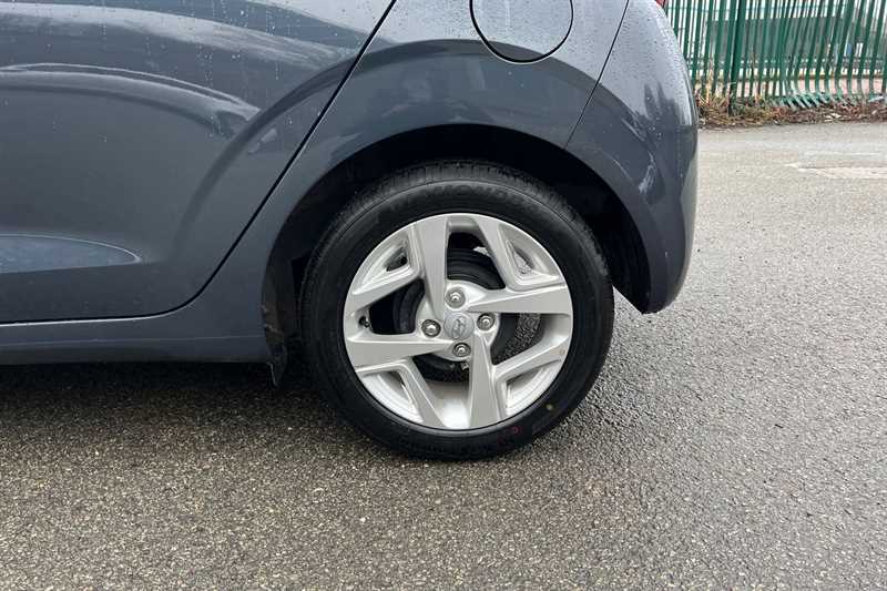 Used Hyundai i10 2022 for sale - 77471231: Photo 9