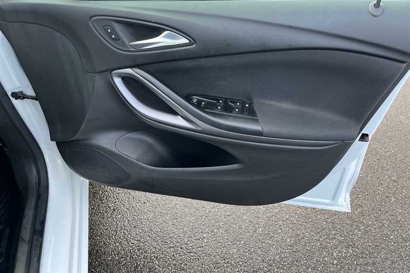 Used Vauxhall Astra 2016 for sale - 77471129: Photo 41