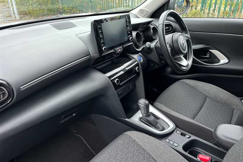 Used Toyota Yaris Cross 2024 for sale - 76400899: Photo 13