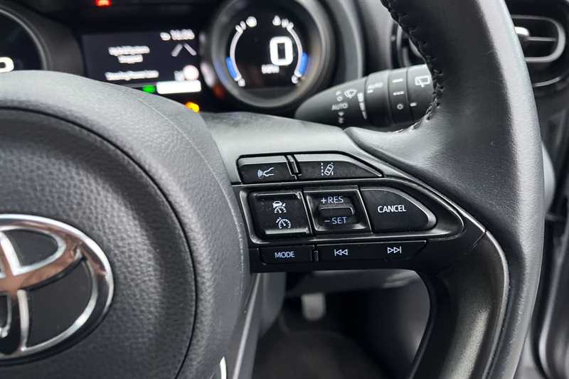 Used Toyota Yaris Cross 2024 for sale - 76400899: Photo 22