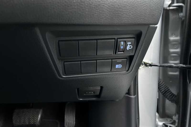 Used Toyota Yaris Cross 2024 for sale - 76400899: Photo 30