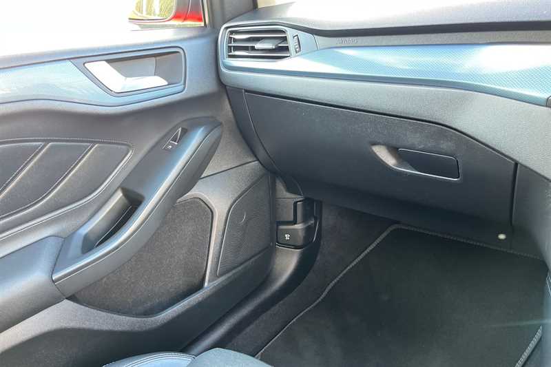 Used Ford Focus 2021 for sale - 76610040: Photo 41