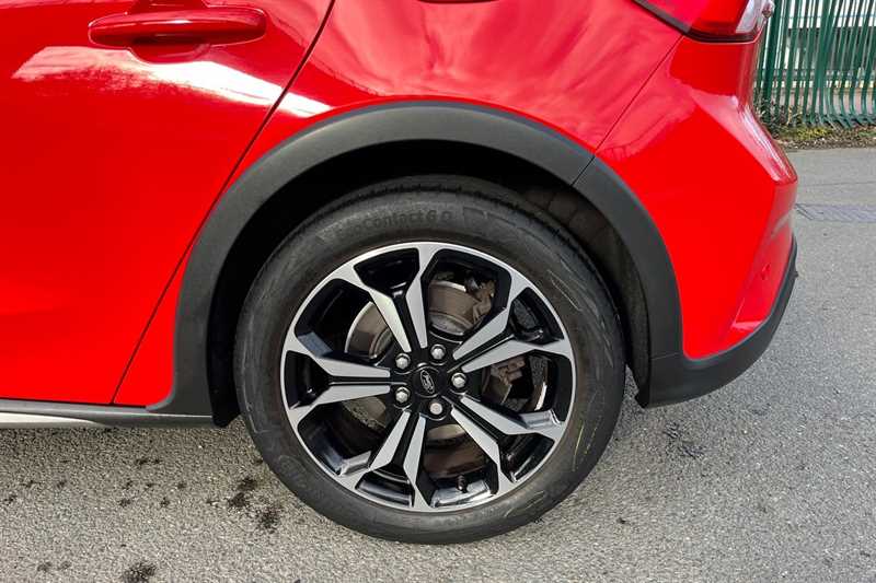 Used Ford Focus 2021 for sale - 76610040: Photo 60