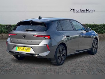 Used Vauxhall Astra 2024 for sale - 77960299: Photo