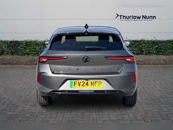 Used Vauxhall Astra 2024 for sale - 77960299: Photo