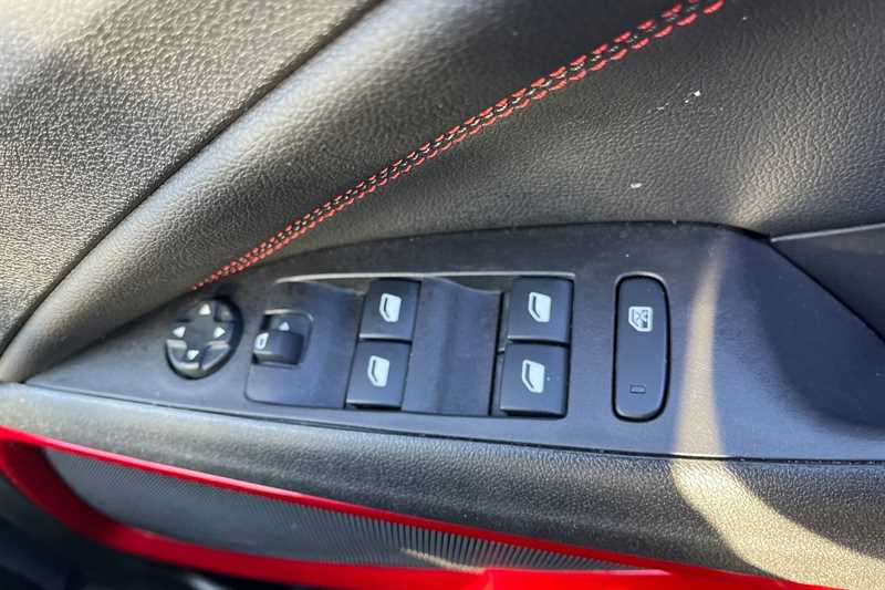 Used Vauxhall Crossland 2022 for sale - 76705896: Photo 16