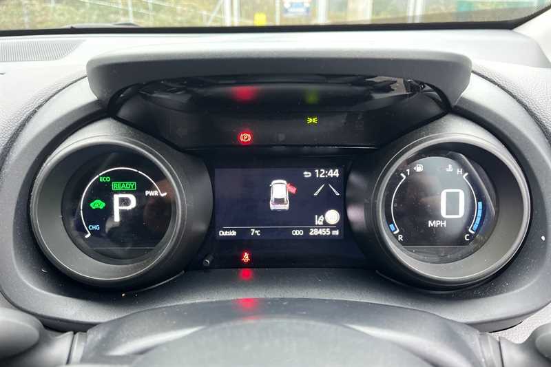 Used Toyota Yaris Cross 2022 for sale - 77513687: Photo 20