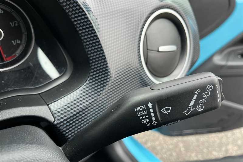 Used Volkswagen up! for sale - 77146070: Photo 28