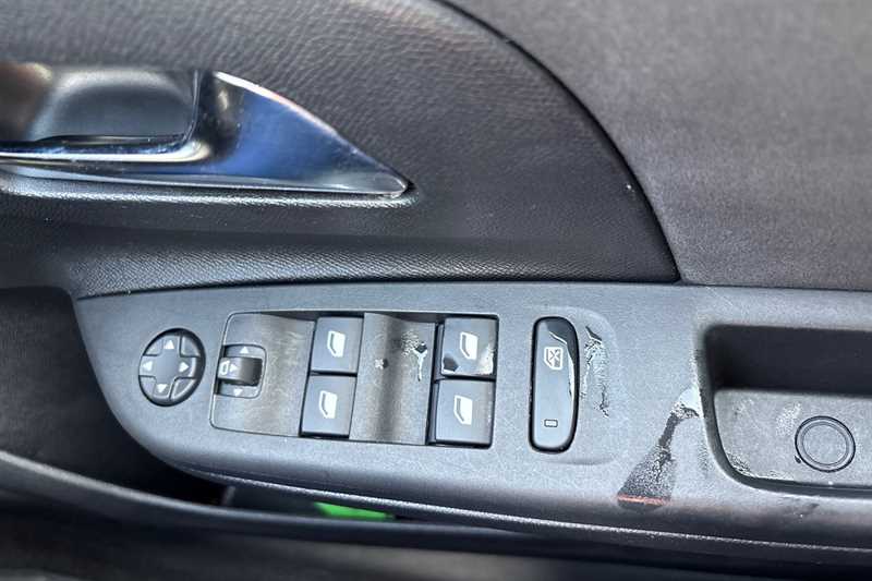 Used Vauxhall Corsa 2023 for sale - 77471334: Photo 16