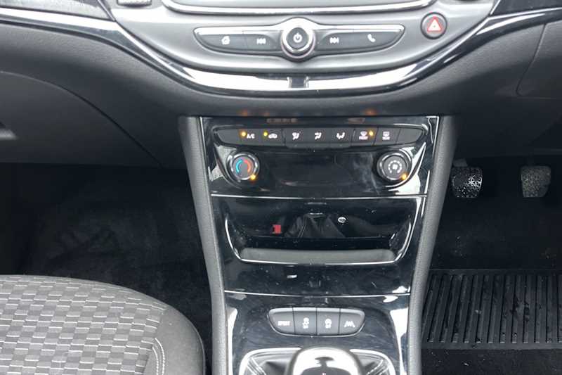 Used Vauxhall Astra 2017 for sale - 77428396: Photo 38