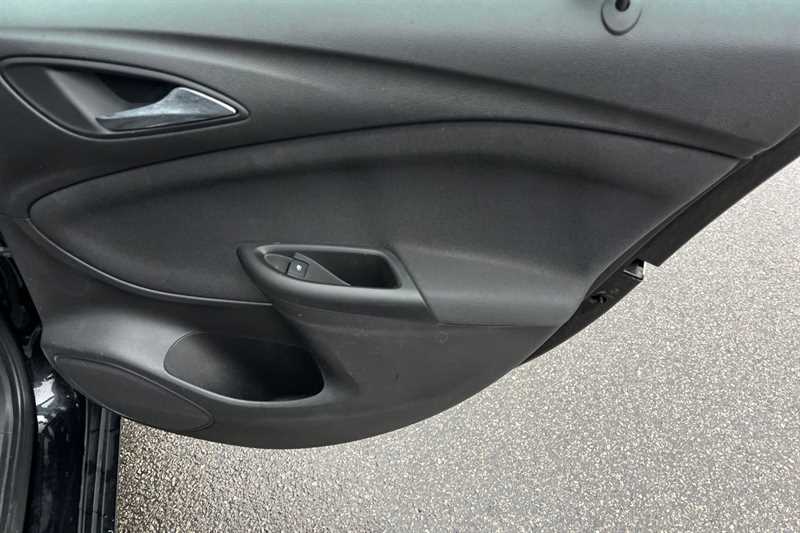 Used Vauxhall Astra 2017 for sale - 77428396: Photo 43